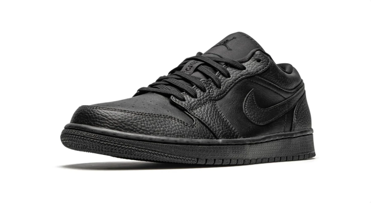 Air Jordan Low-Top Sneakers - All Black