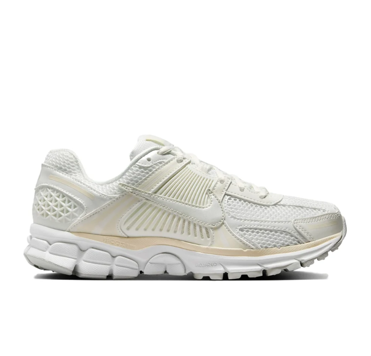 Nike Low-Top Sneakers - Ivory & Cream with Sculpted Sole