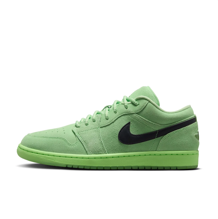 Air Jordan Low-Top Sneakers - Light Green & Black