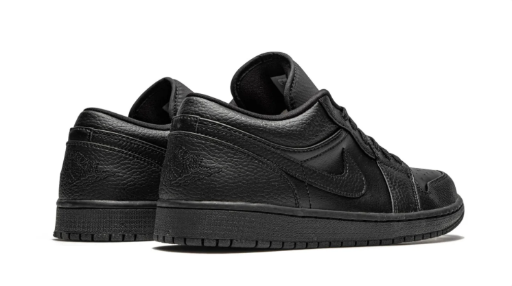 Air Jordan Low-Top Sneakers - All Black