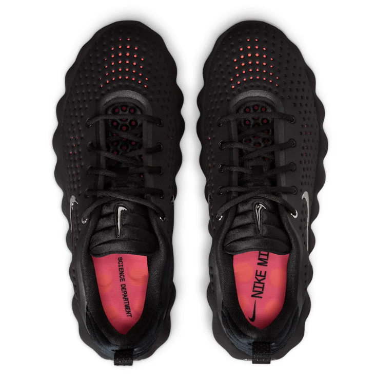Nike Low-Top Sneakers - Black with Orange Sole Pods