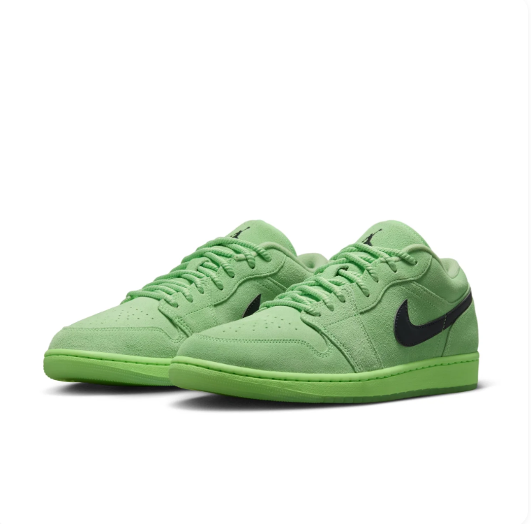 Air Jordan Low-Top Sneakers - Light Green & Black